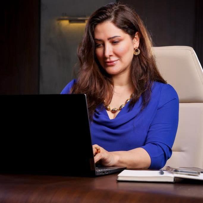 Pearl Account for Women