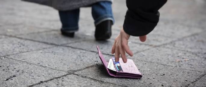 Emergency contact - lost or stolen card